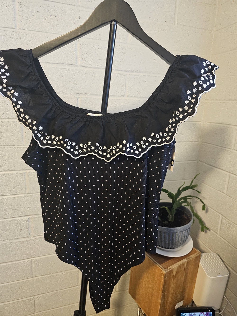 Lauren Conrad NWT XL Black Polka Dot Floral Embroidered Top